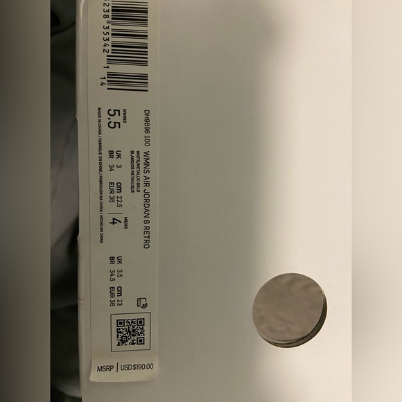 AIR JORDAN 6 GOLD HOOPS NEVER WORN - Picture 7 of 8